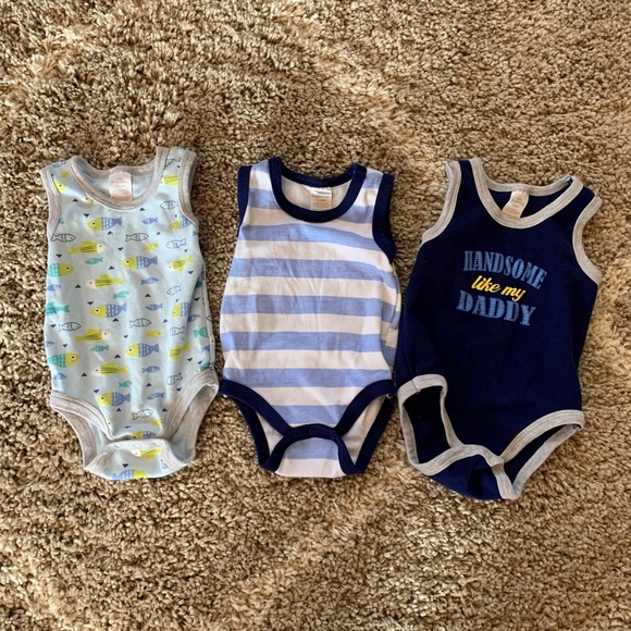 🆕little beginnings- bodysuit